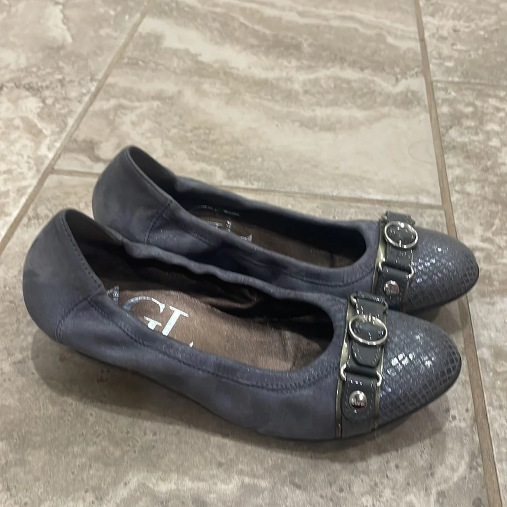 AGL Attilio Giusti Leombruni Circle Wedge‎ Pump Sz 35 1/2 EU Sz 5
